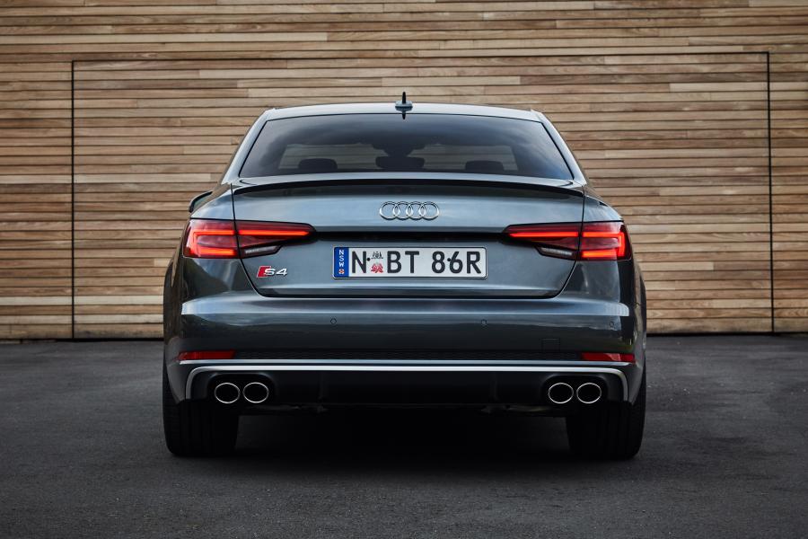  Audi S4 Sedan (B9) 2019 года  (AU) (фото 9 из 11)